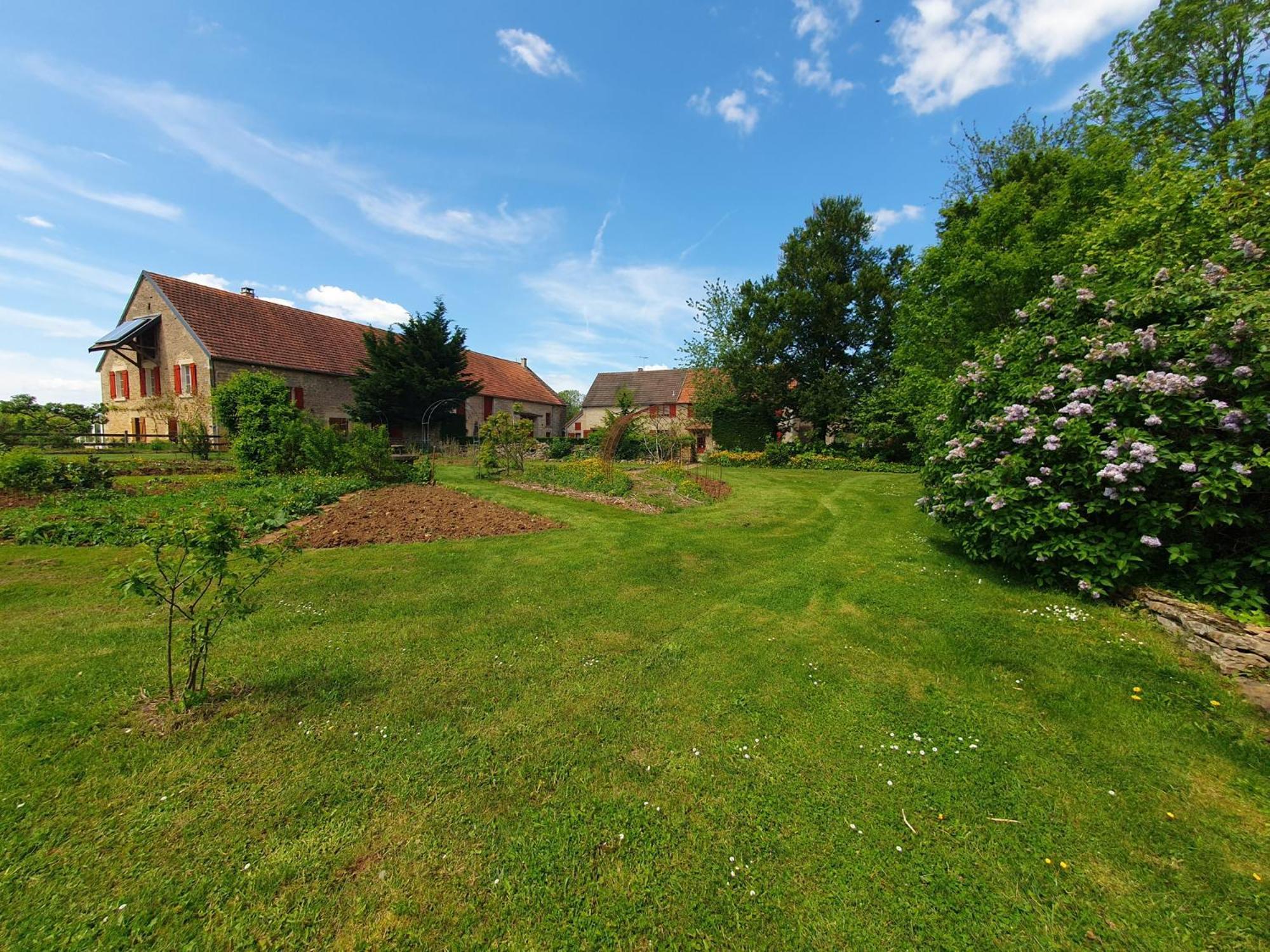 Jardin Des Sens, La Rente D'Eguilly Bed and Breakfast Eksteriør billede